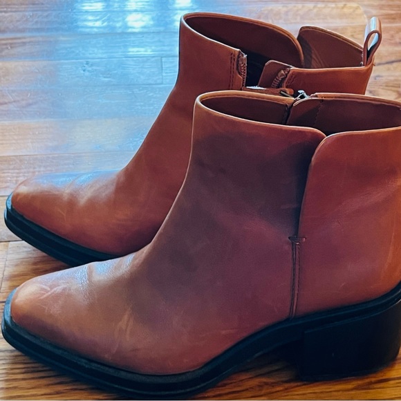 Franco Sarto “Dalden” Women's ANKLE Boot Sz 9M, Tobacco - Picture 2 of 6